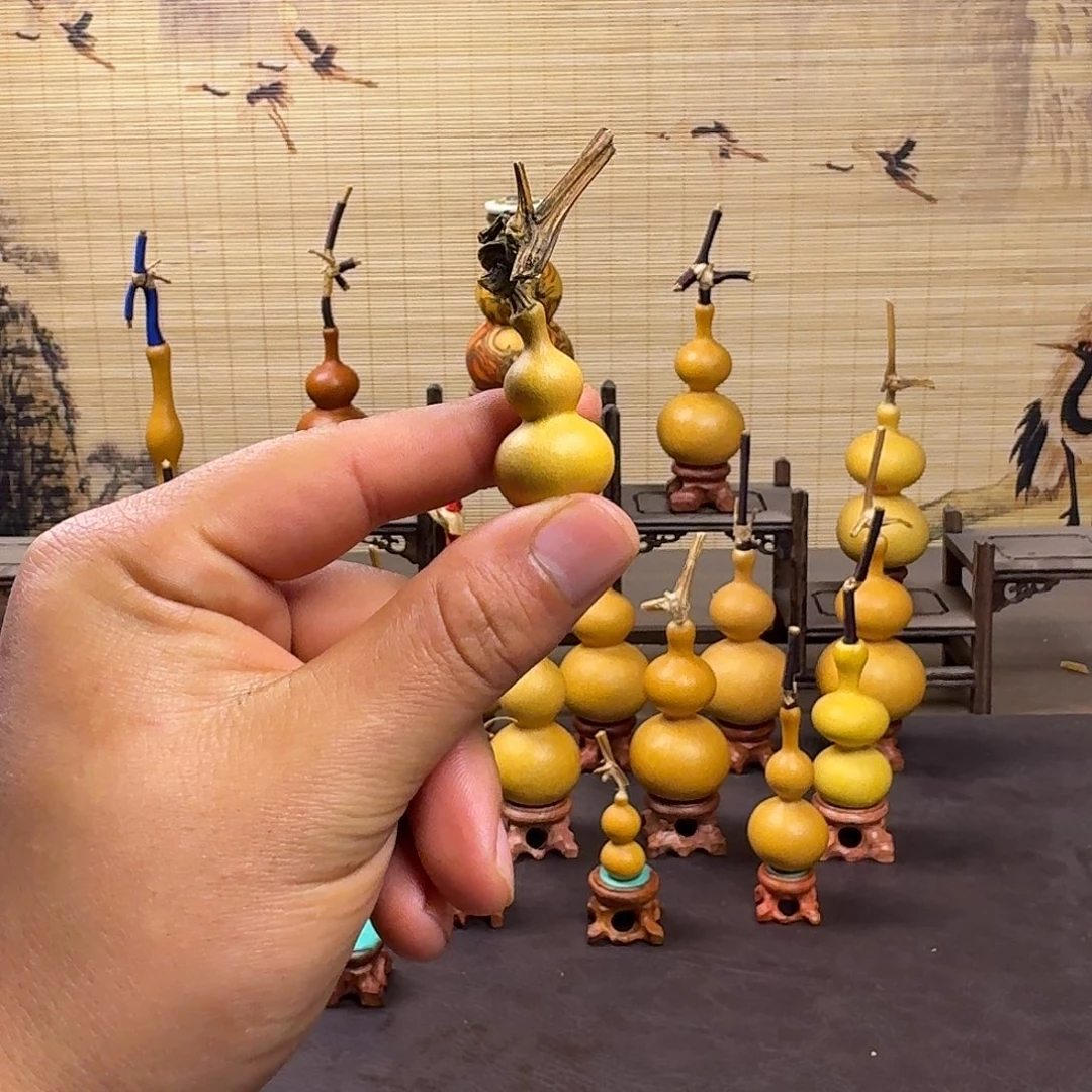 L***5天然小葫芦手把件