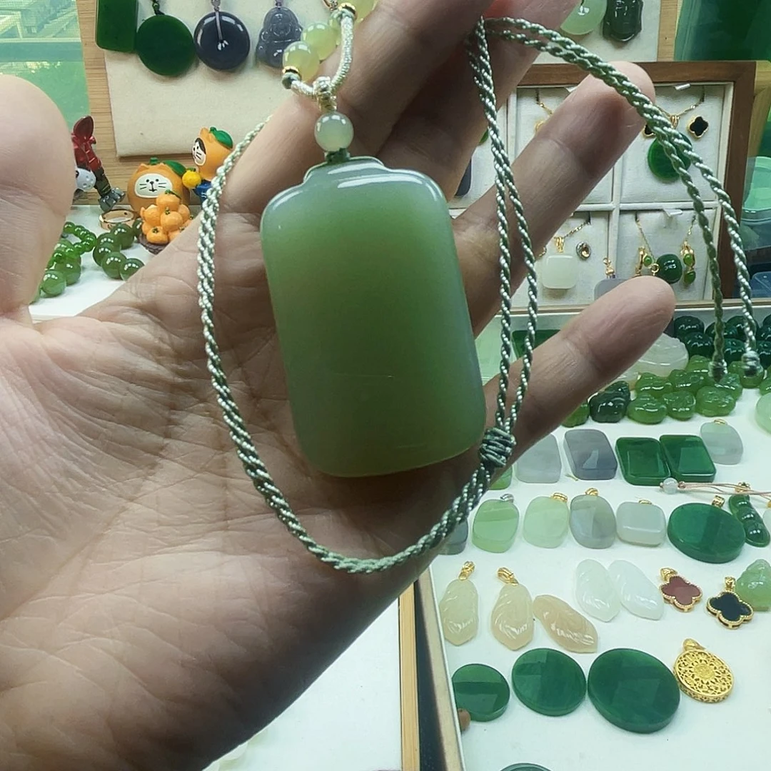 早***起吊坠(不含链)未镶嵌和田玉