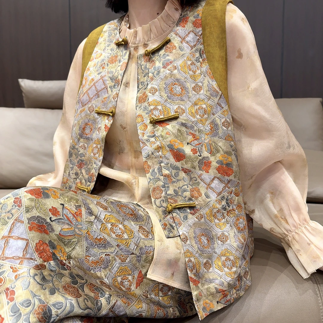 新中式盘扣五彩斑斓碎花马甲