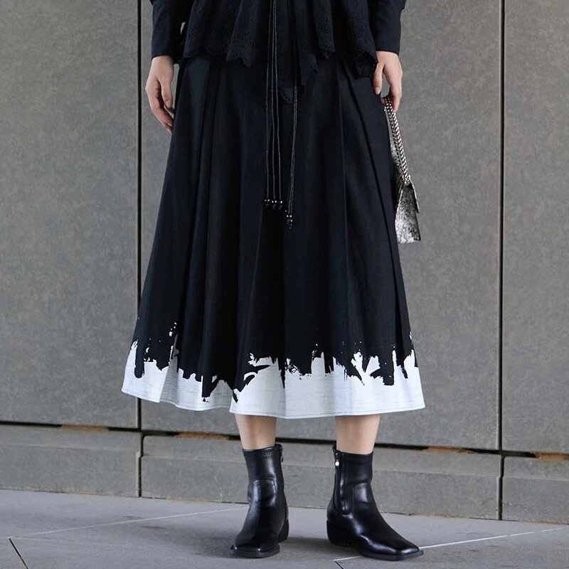 【丽公主】圣迪奥秋季显瘦高腰百搭复古宽松A字半身裙S24381115