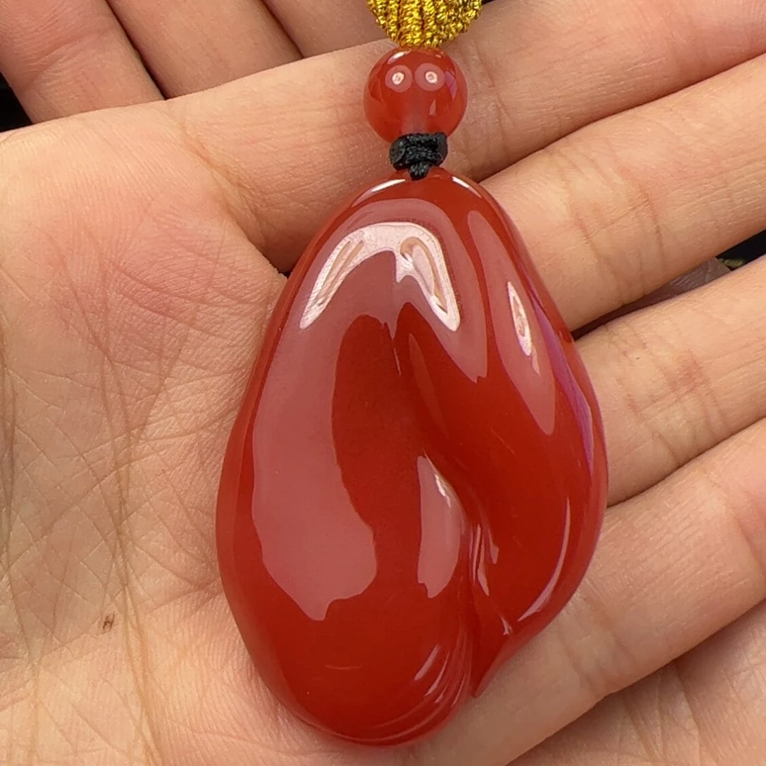 未镶嵌随形吊坠南红玛瑙