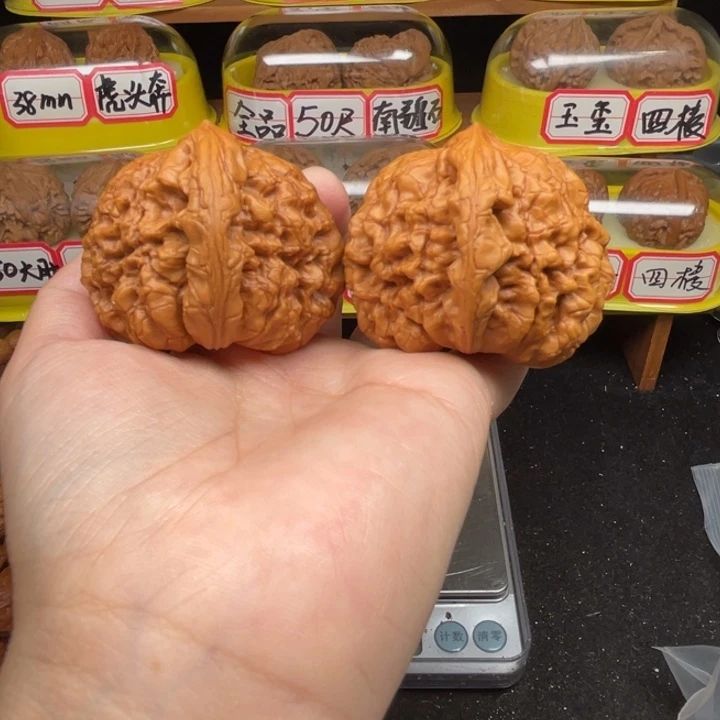 文玩核桃把件1号50尺龙鼎全品大粗棱