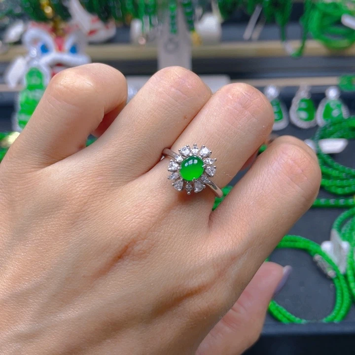 翡翠未镶嵌戒指阳绿蛋面戒指