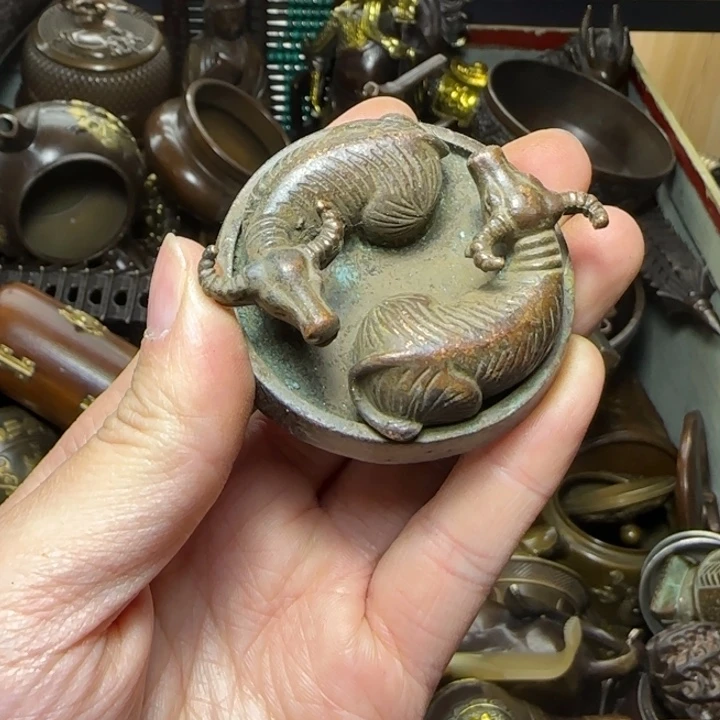 铜器把玩摆件链接