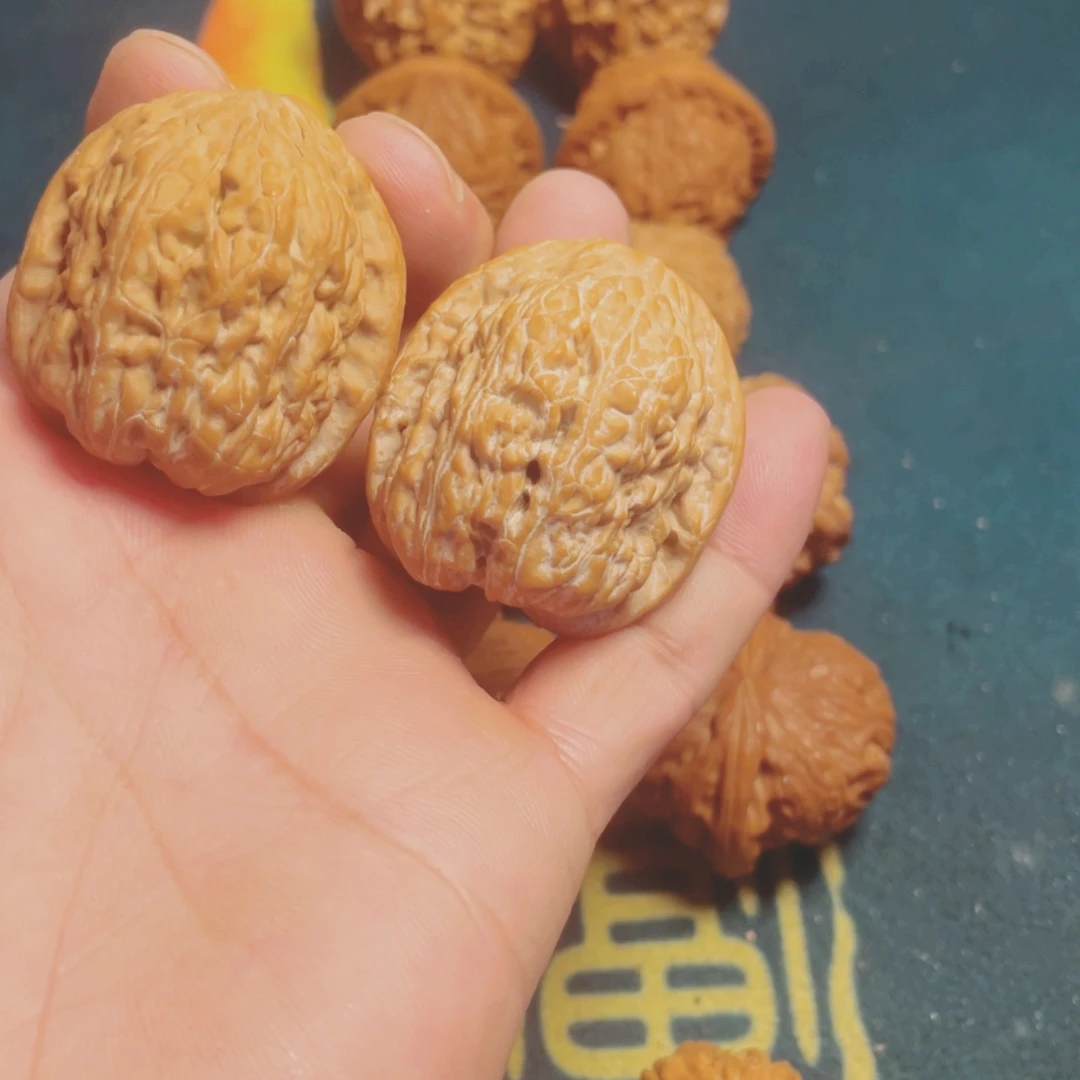 一***顾吊坠文玩核桃核桃