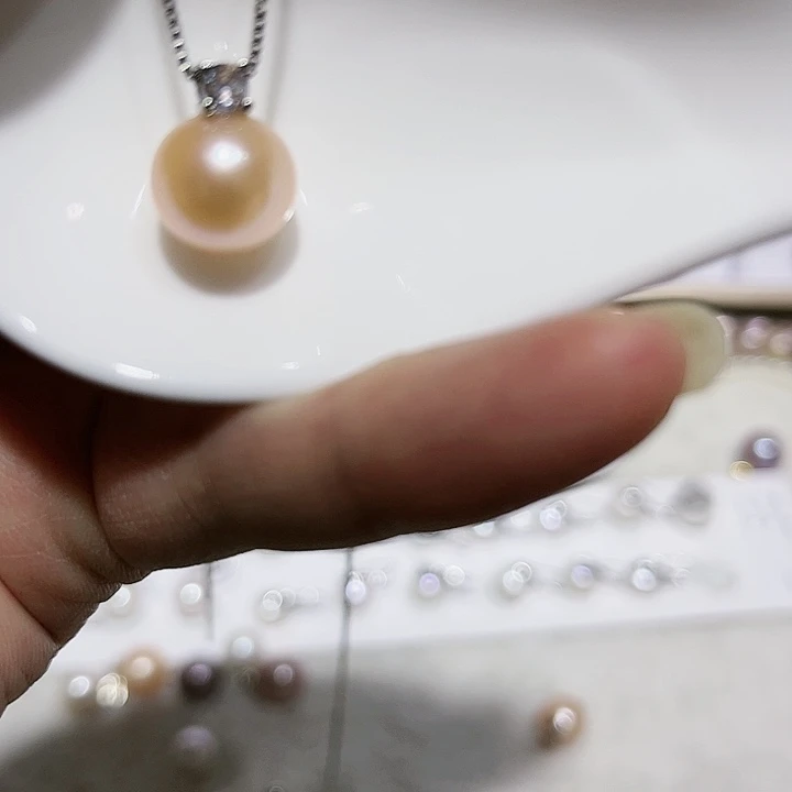 淡水珍珠中国红银色戴妃吊坠银S925镶嵌