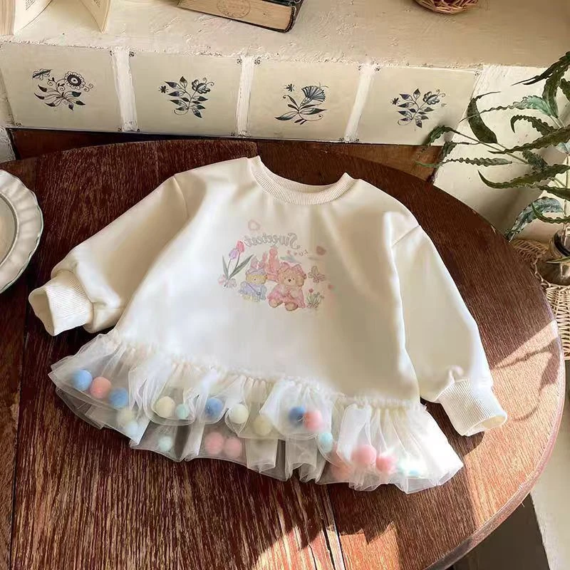 51015女童卫衣裙卡通印花毛球网纱圆领套头甜美2025春季韩系