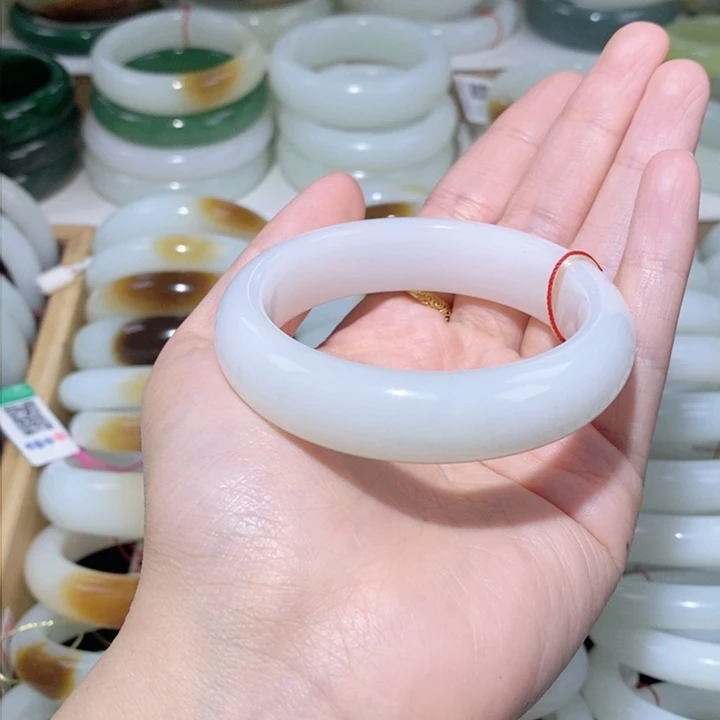 和田玉手镯未镶嵌羊脂白镯54