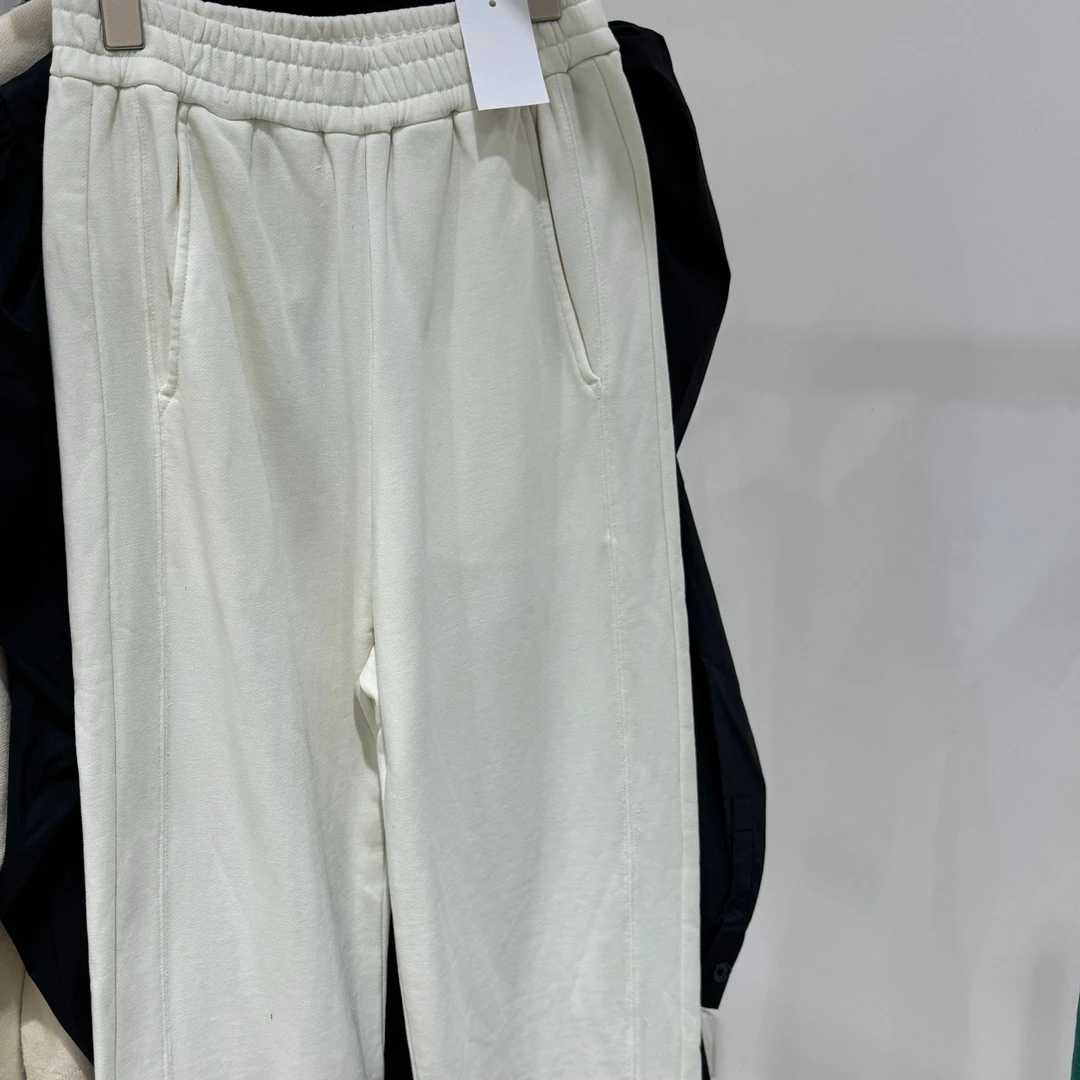 时尚针织束脚长裤（不含配饰）-6071