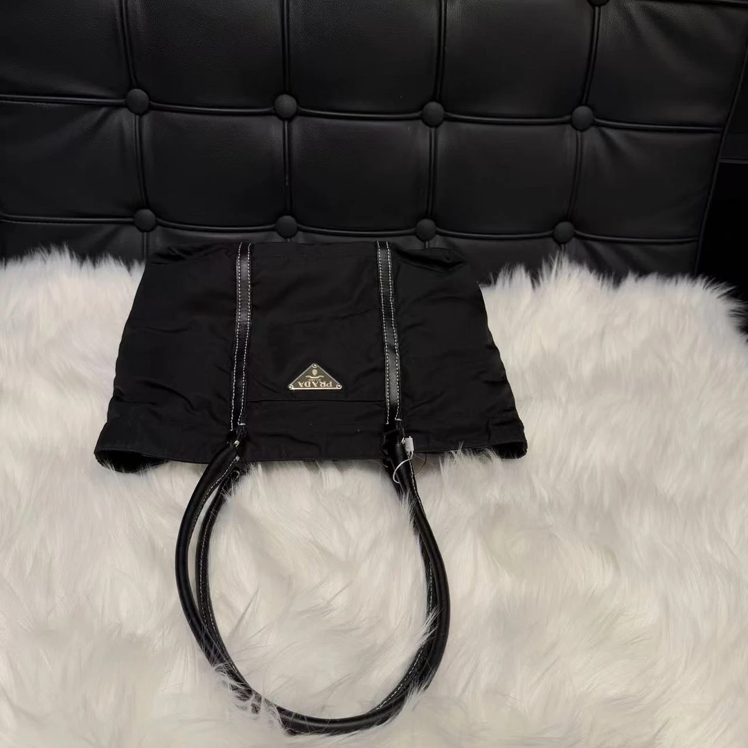 95新 Prada/普拉达 二弟/95新/1391/单肩包