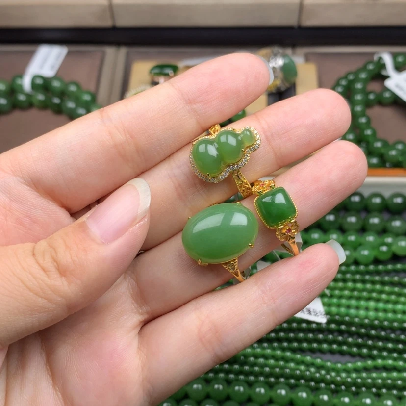 【闪购商品】银S925镶嵌戒指和田玉（碧玉）宝**✨