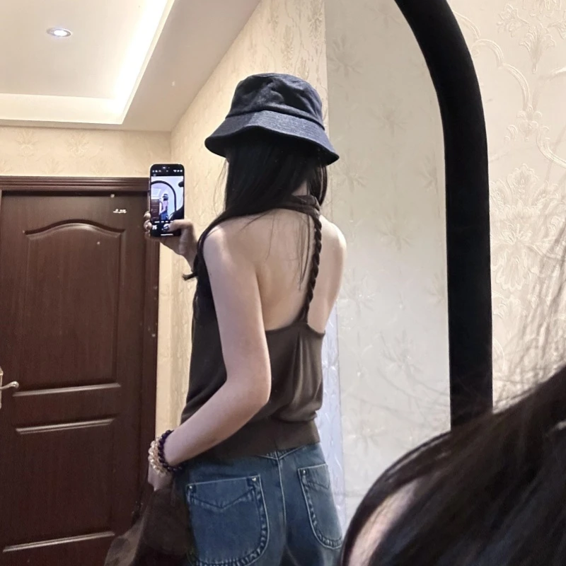 辣妹风露背荡领挂脖背心百搭高级设计感显瘦气质时尚女上衣潮