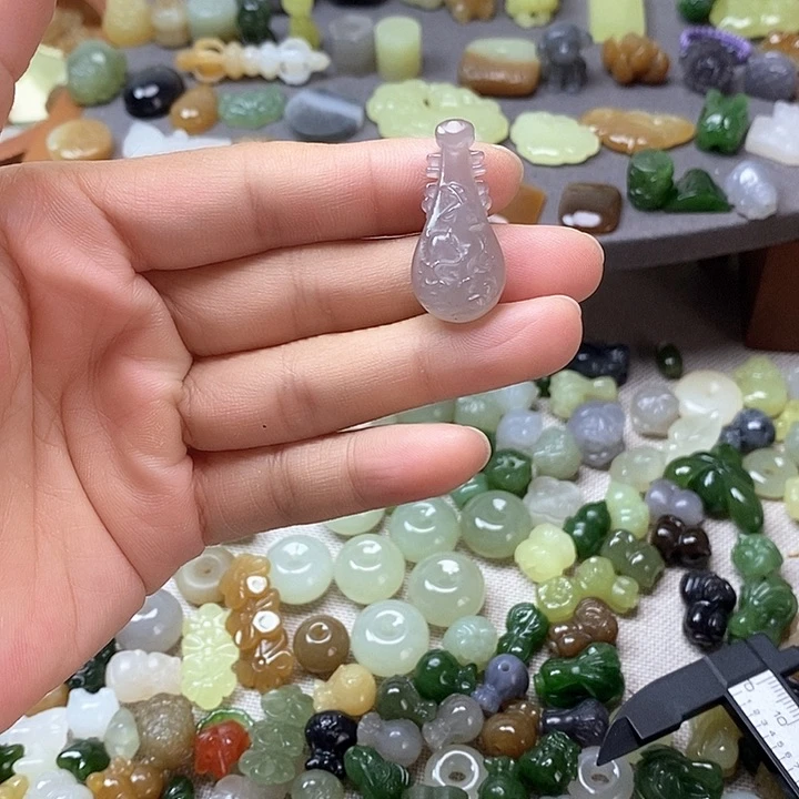 未镶嵌和田玉挂件琴