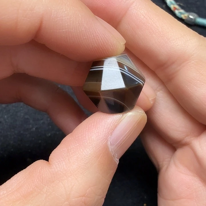 玛瑙/玉髓合金中7638