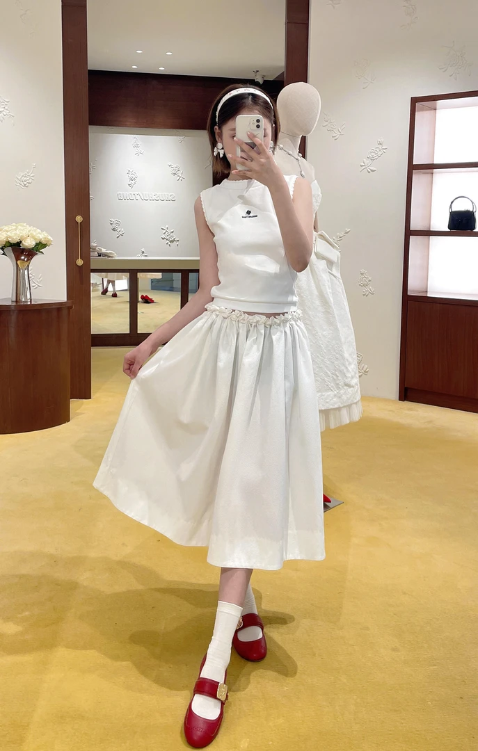 【lunan】手缝腰间花朵重工半裙