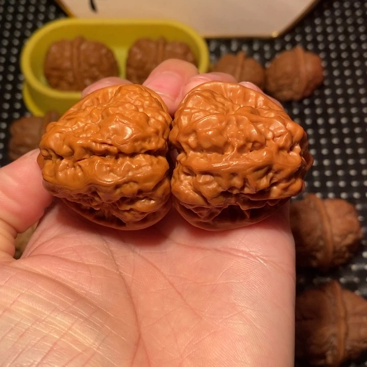 把件文玩核桃四开开背八腿暴力三角箭毒蛙王