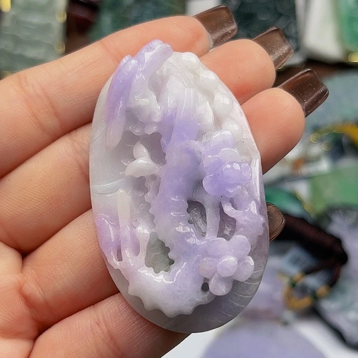 翡翠未镶嵌颈饰挂件