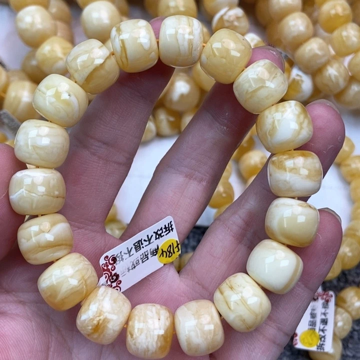 琥珀未镶嵌珠宝奇石3