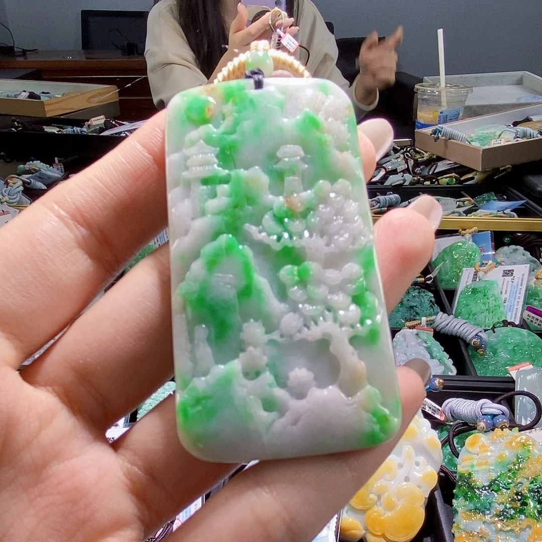 颈饰未镶嵌翡翠翡翠