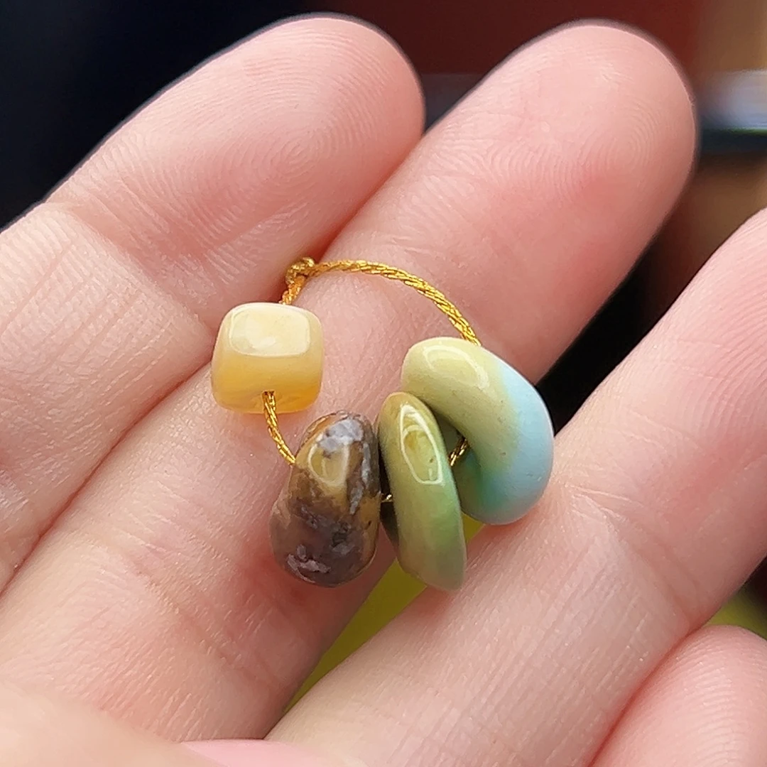 蜜蜡未镶嵌珠宝奇石
