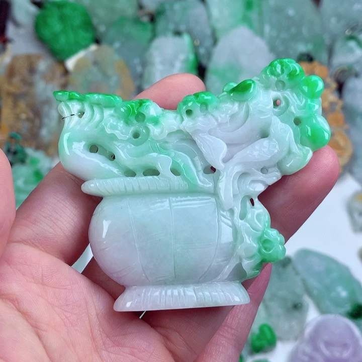 翡翠未镶嵌吊坠(不含链)