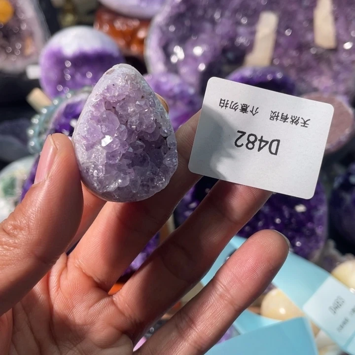 紫晶未镶嵌大型摆件（非配饰）