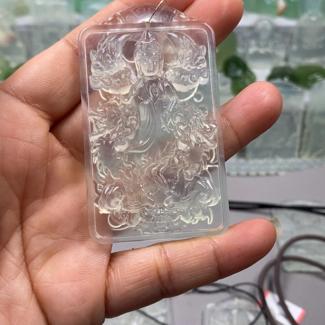 a***e未镶嵌蛇纹石玉颈饰