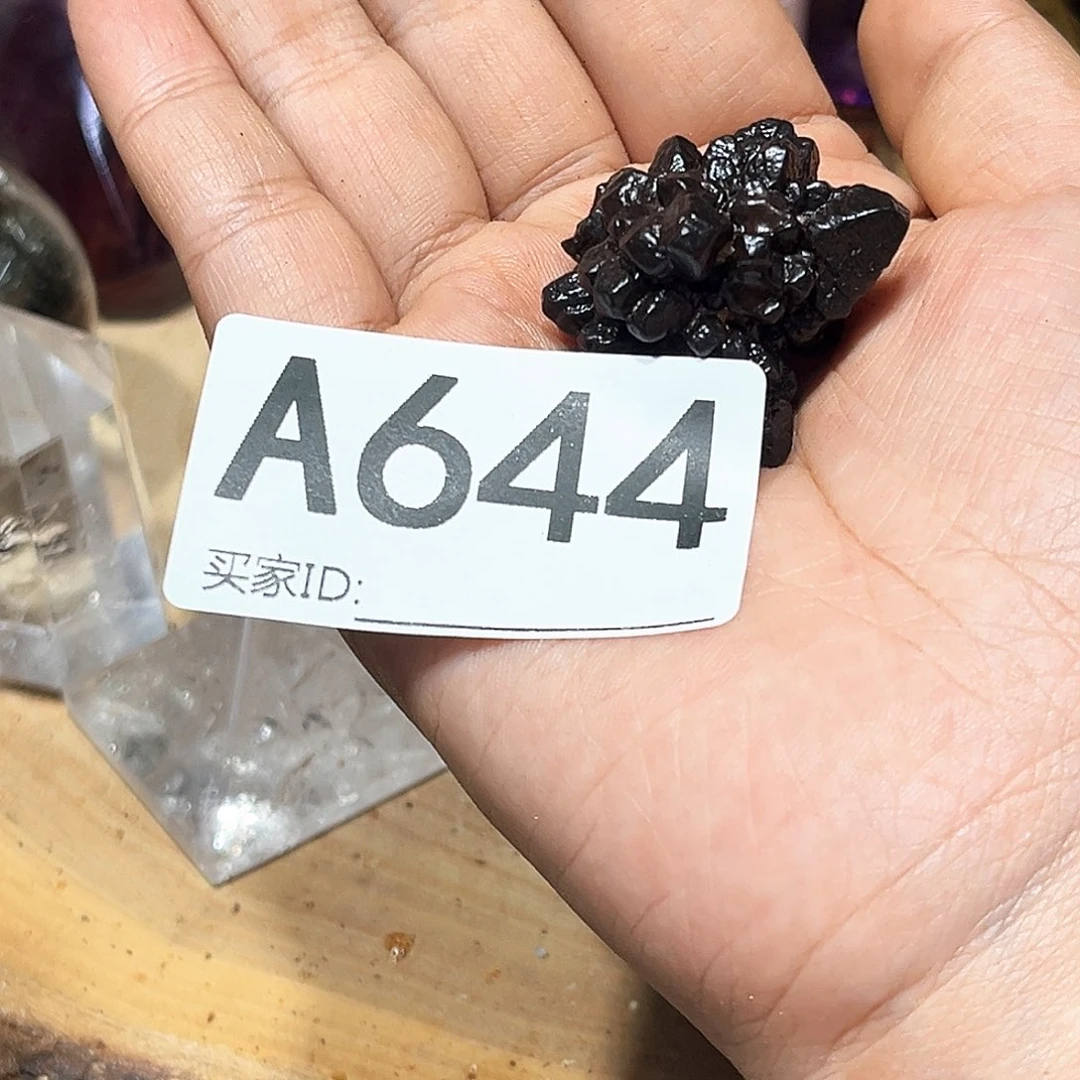 未镶嵌珠宝半成品水晶O****貝多样性发其一微瑕