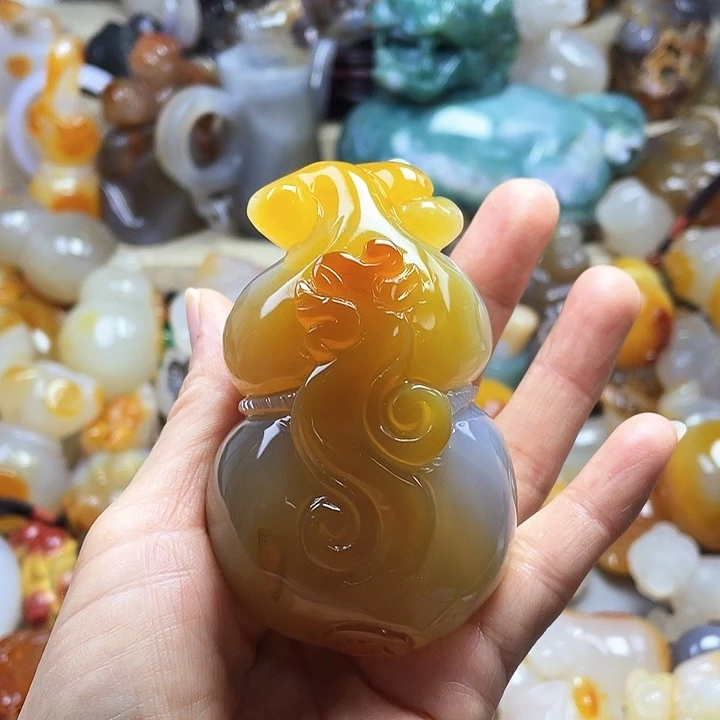 玛瑙/玉髓饰品未镶嵌伊****师