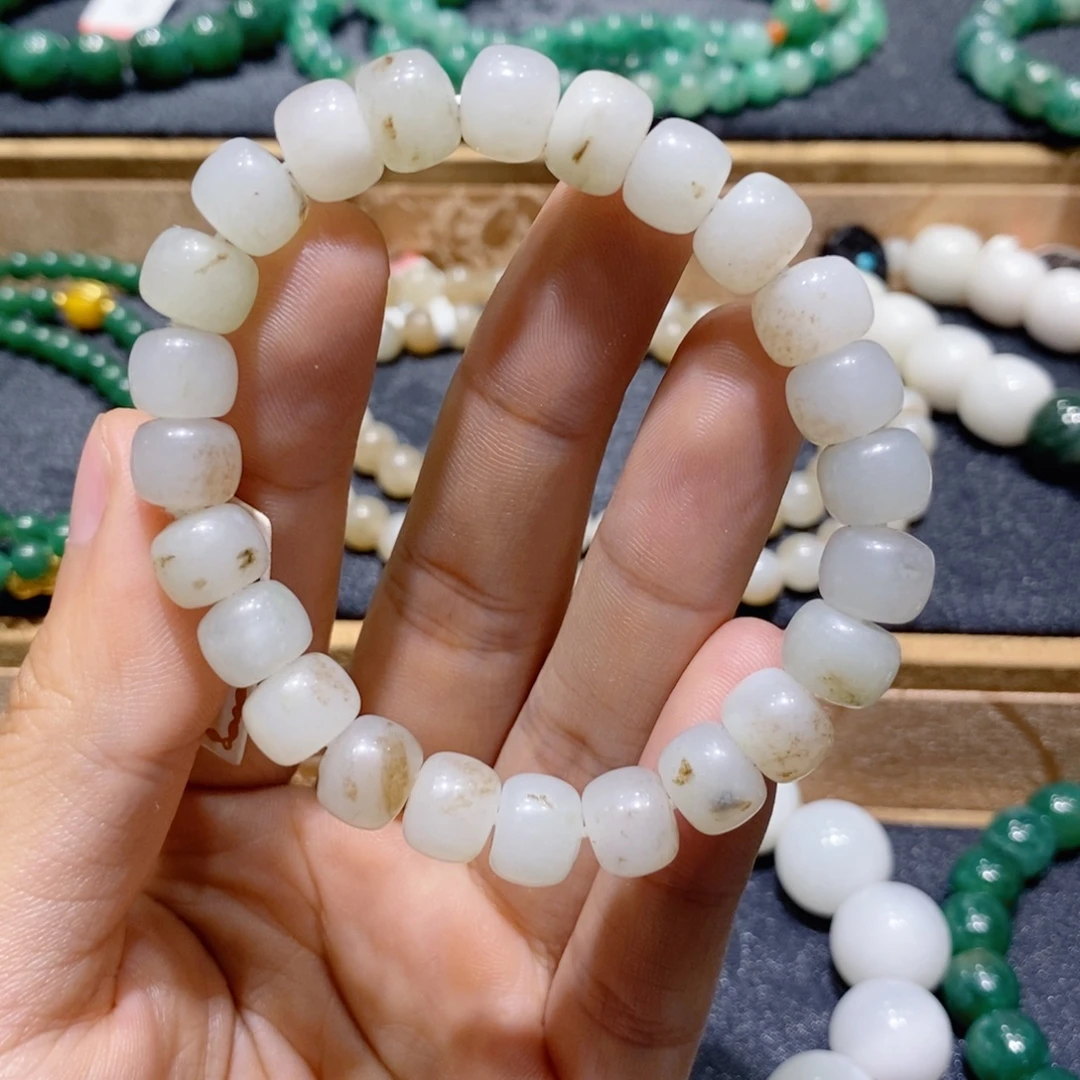 独山玉未镶嵌手串