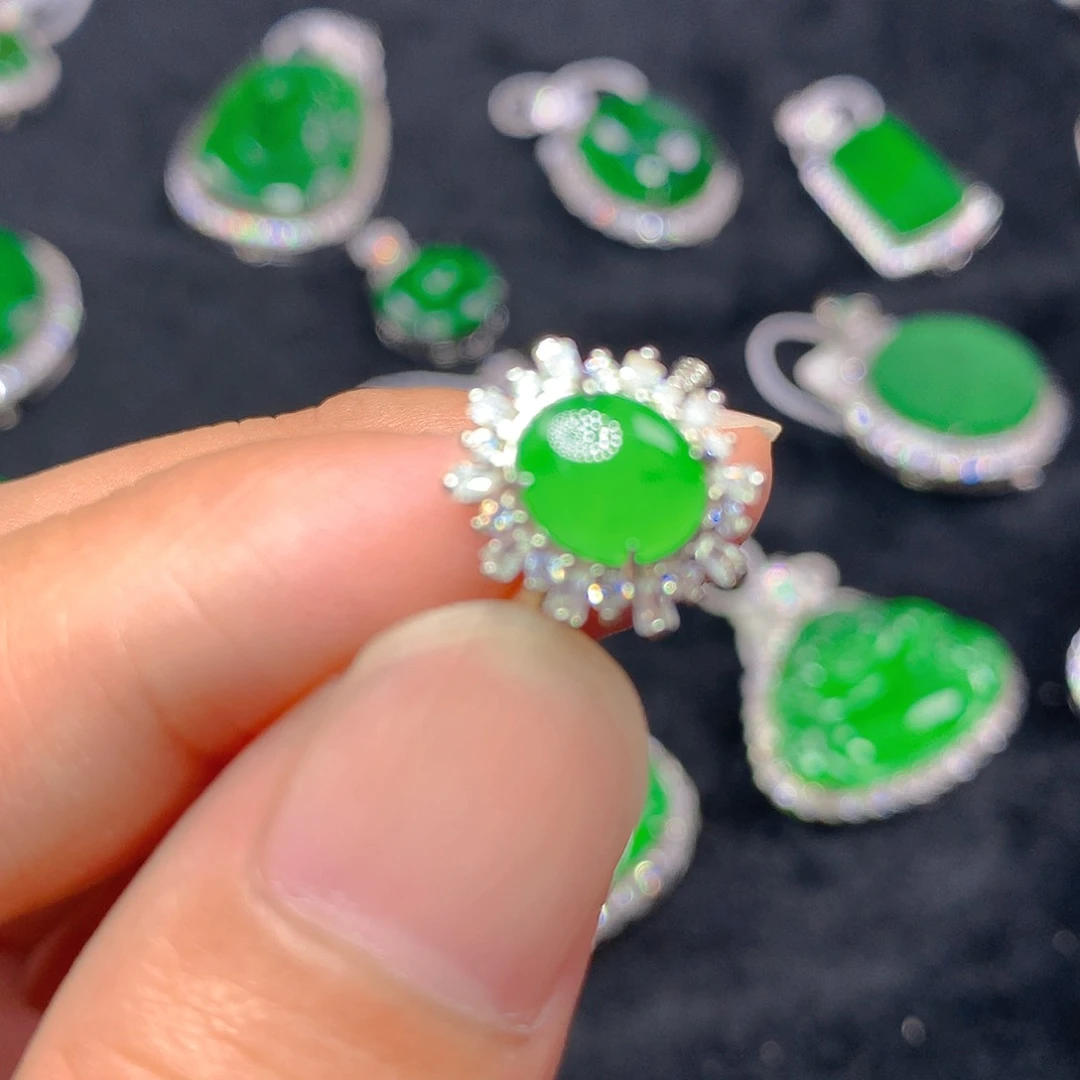 翡翠银S925镶嵌颈饰戒指