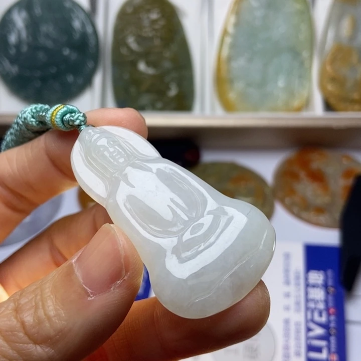 翡翠未镶嵌挂件翡翠