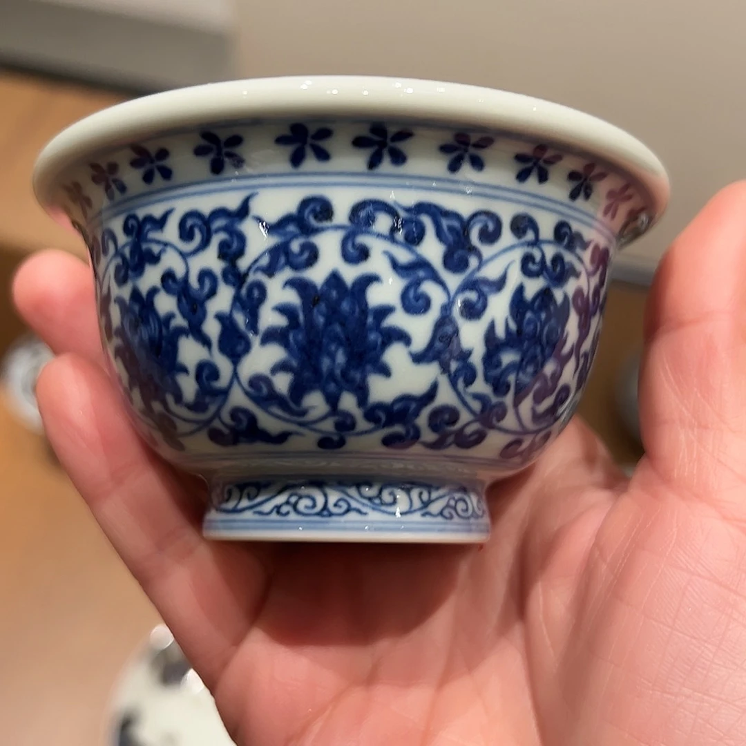 景土造物永乐缠枝莲压手杯