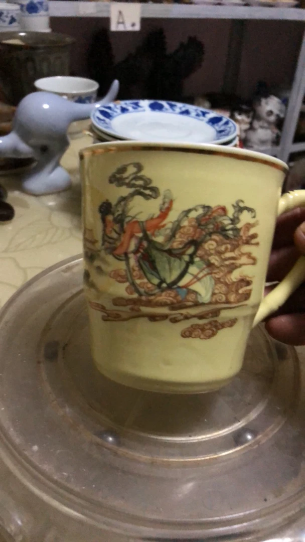 磁州窑人物杯一个