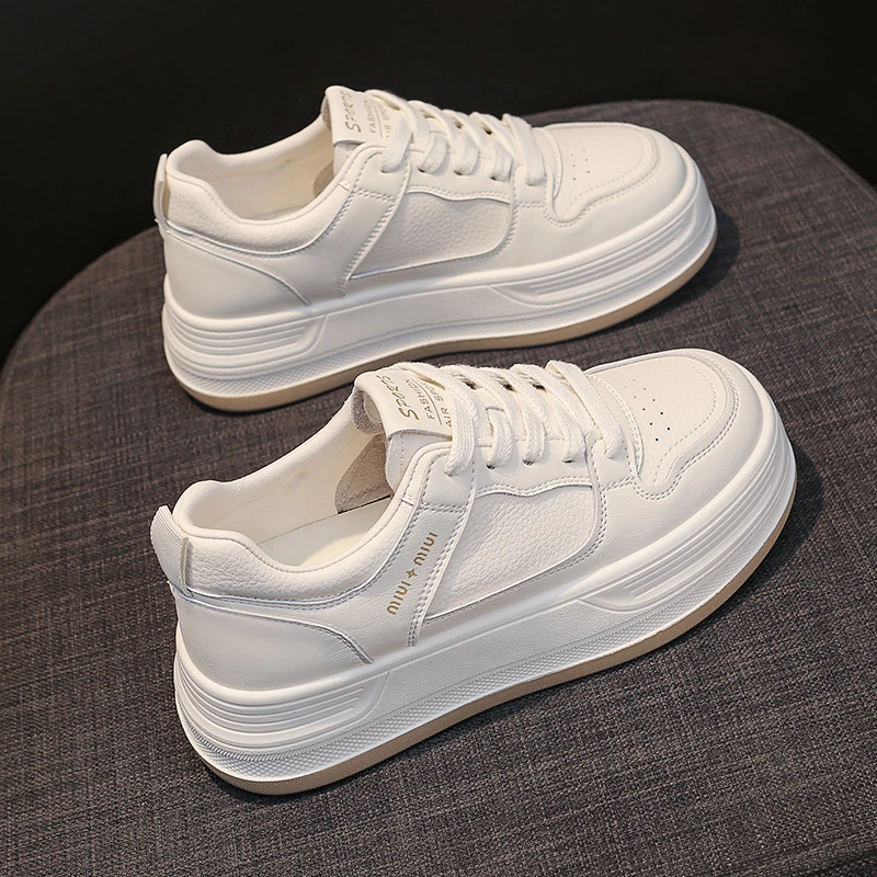 【花本纯】2025秋季新款真皮休闲小白鞋舒适平底增高时尚品牌女鞋