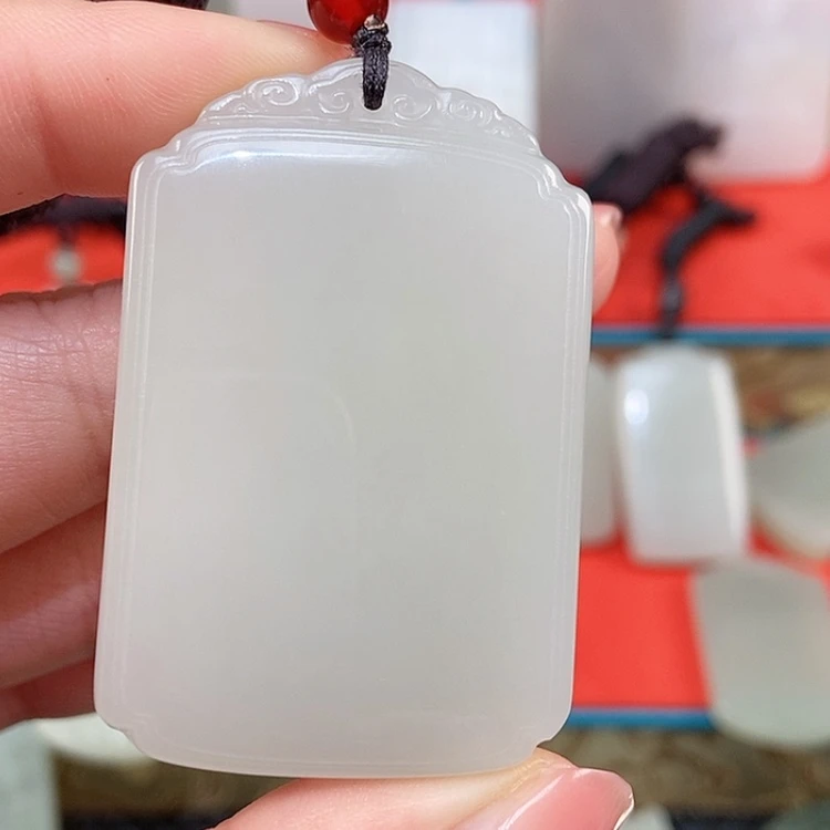 【闪购商品】颈饰未镶嵌和田玉