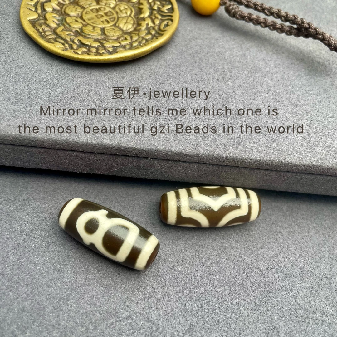 藏系风格台工艺通体玉化小迷你三眼、财神玛瑙珠27MM