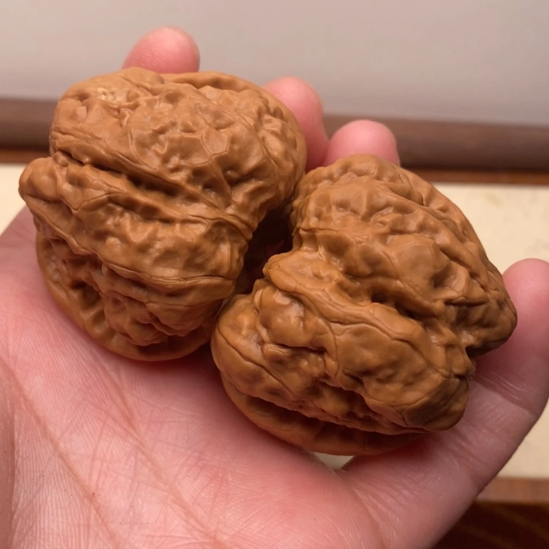 【闪购商品】把件文玩核桃边44左右