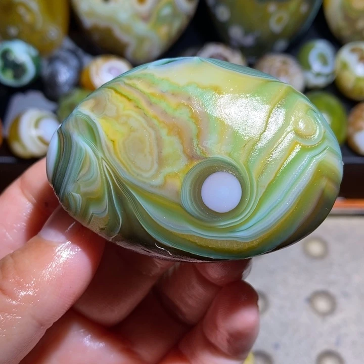 玛瑙/玉髓未镶嵌珠宝半成品