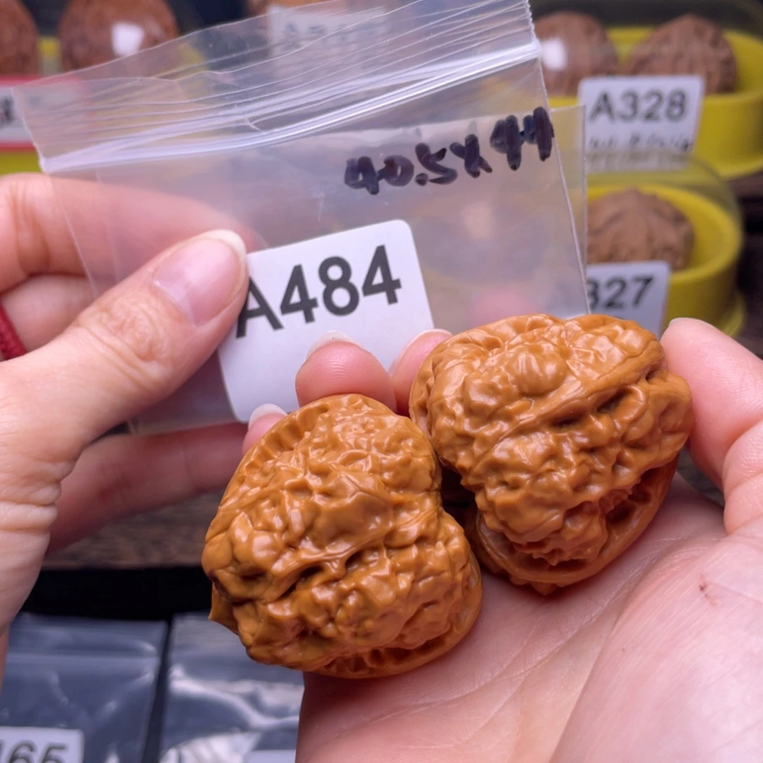 Y***2文玩核桃吊坠三角