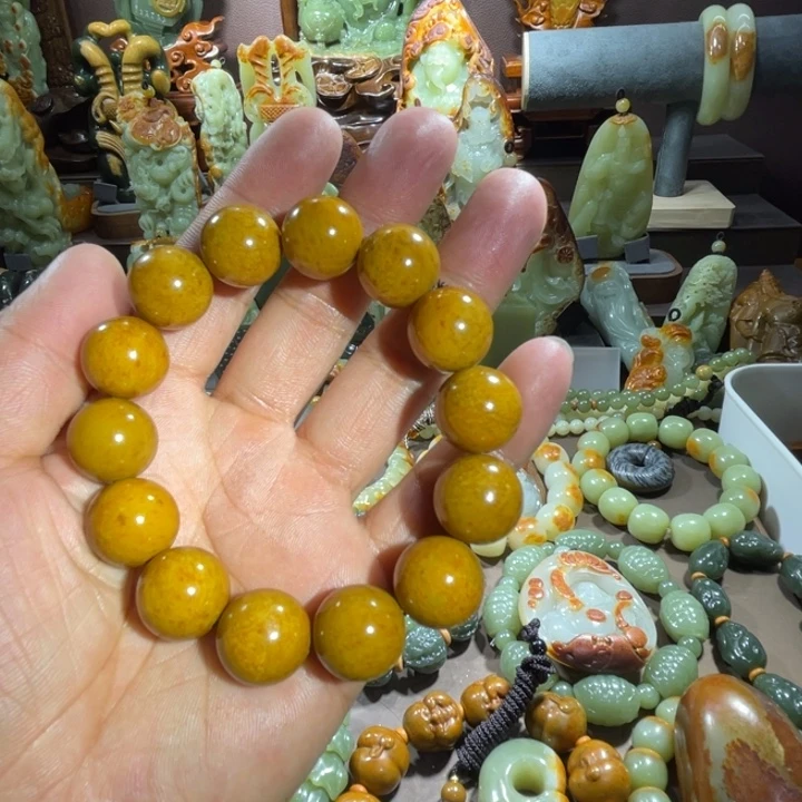 透闪石质玉未镶嵌珠宝奇石