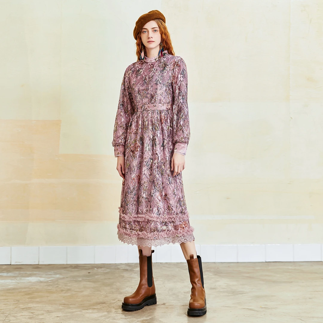 菀壹 重工钩花蕾丝连衣裙女设计感新款时尚碎花长裙子Q06411151