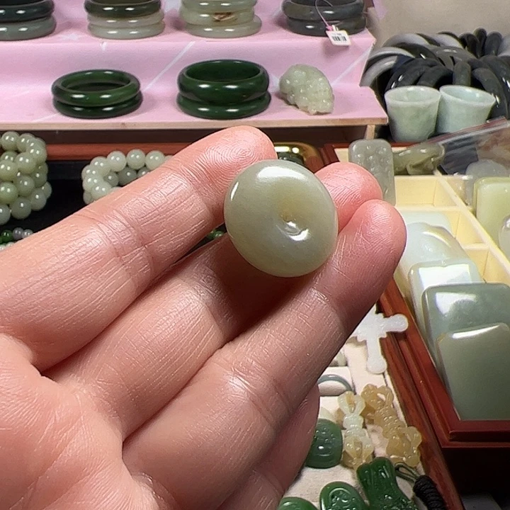 和田玉（糖玉）未镶嵌手链