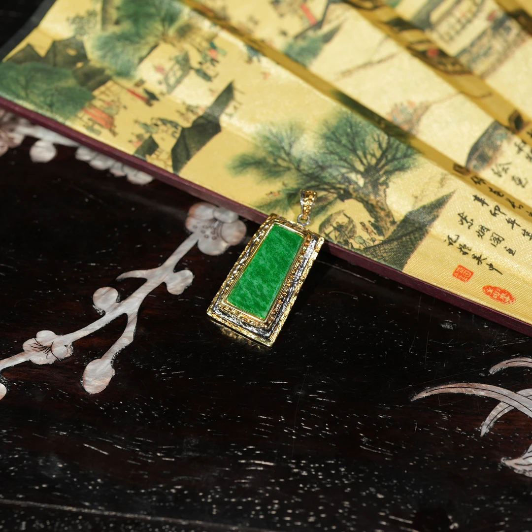 1.12香港王老板-翡翠镶嵌吊坠o155
