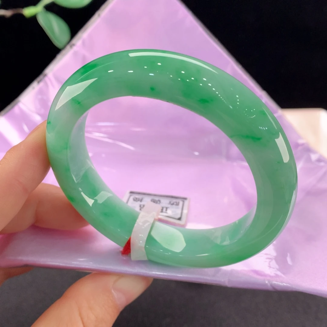 翡翠未镶嵌手镯0391