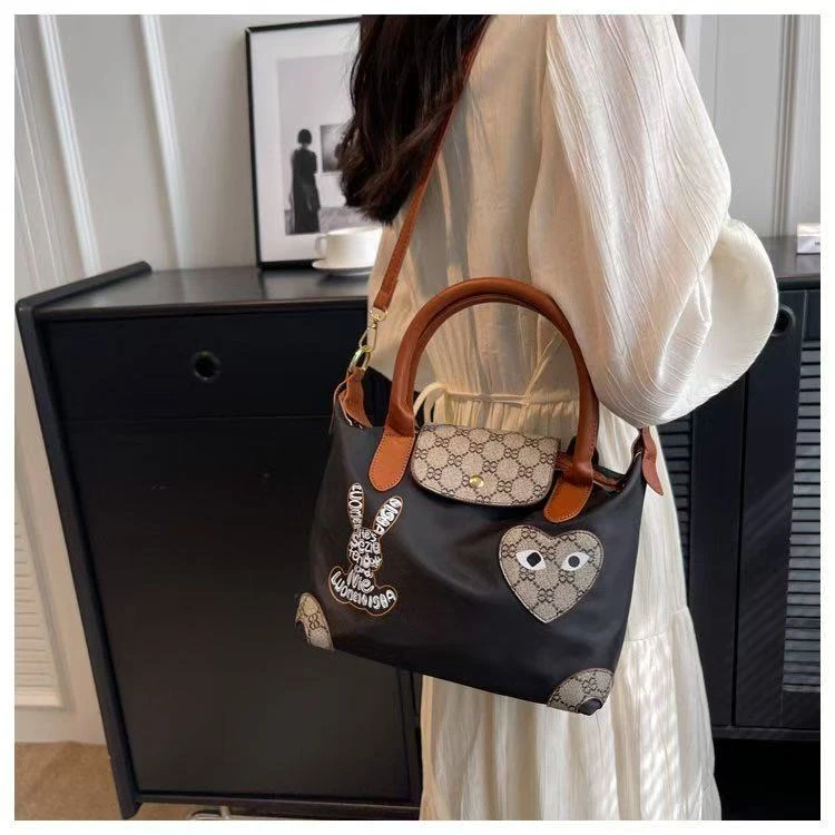 【海外订单】托特包女士潮流时尚一包多背女包斜挎包风简约风05644