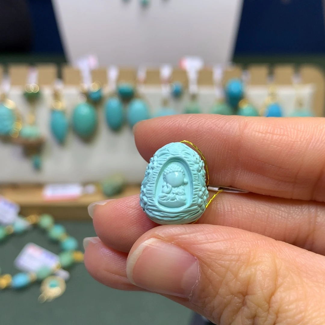 绿松石配饰未镶嵌