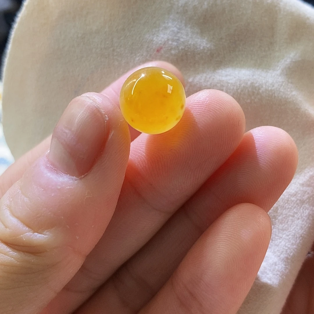 翡翠未镶嵌挂件油黄卡11加