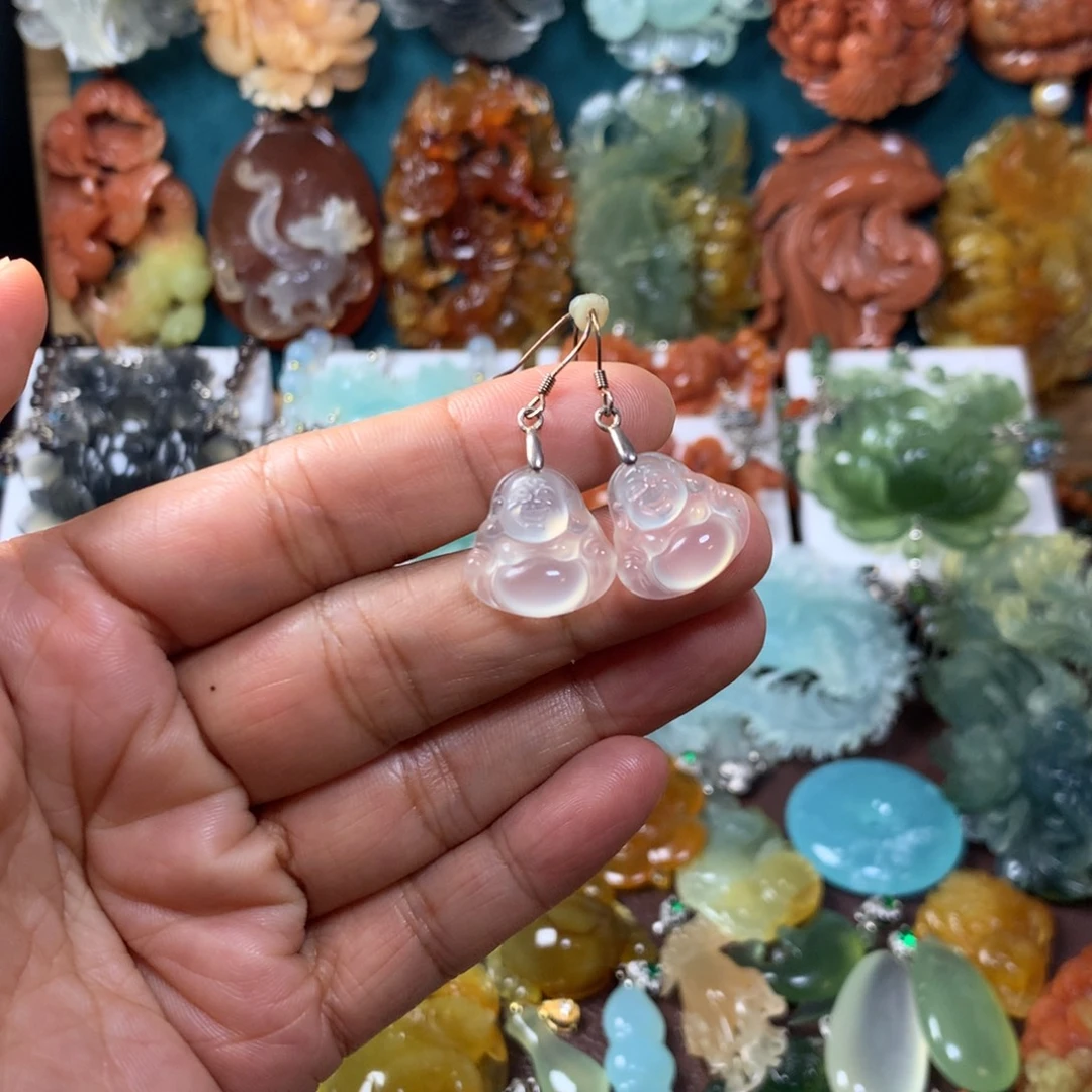 未镶嵌蛇纹石玉耳坠