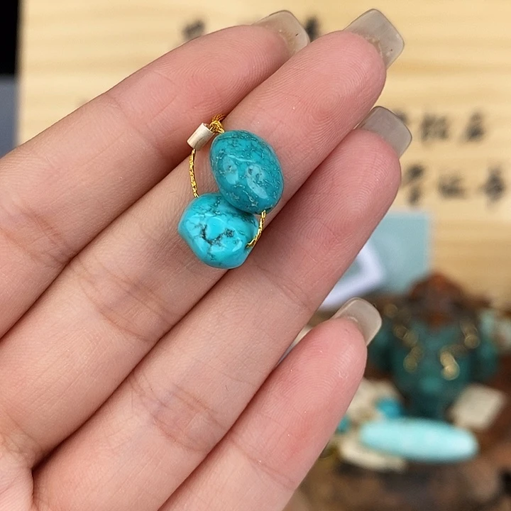 未镶嵌绿松石珠宝奇石